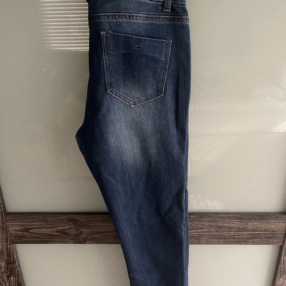 Women’s size 9 Black label jeans- never worn - Picture 2 of 5